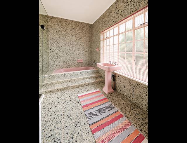 5 BEDROOM HOUSE FOR SALE IN THREE RIVERS PROPER